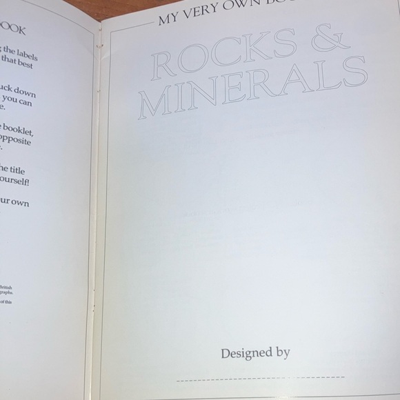 The Ultimate Rocks & Minerals Sticker Book - Picture 5 of 16